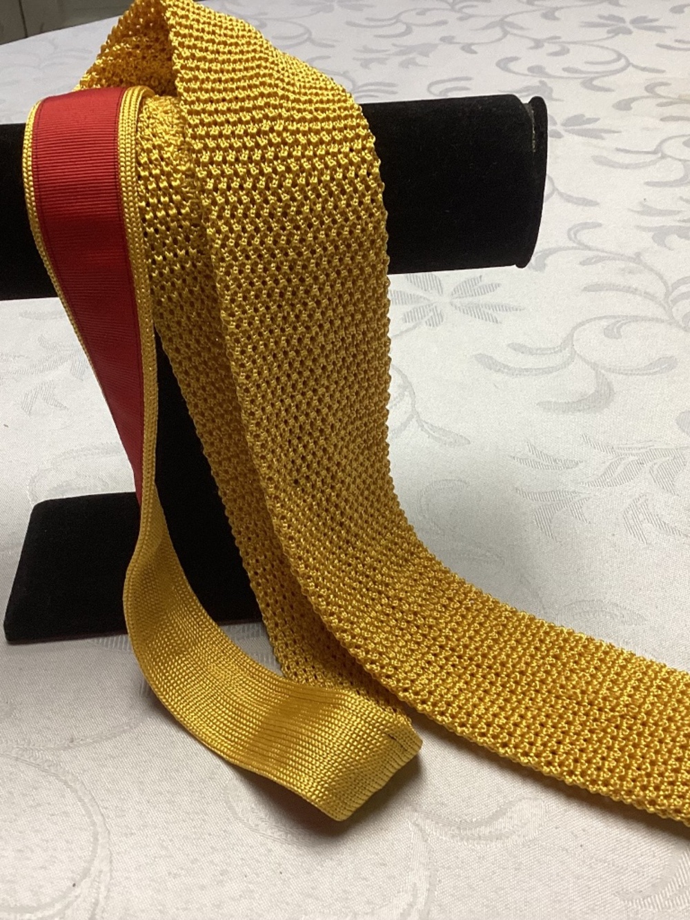 Hickey, Freeman, silk, skinny tie, rare, rare, rare, ITALY SILK. GOLD